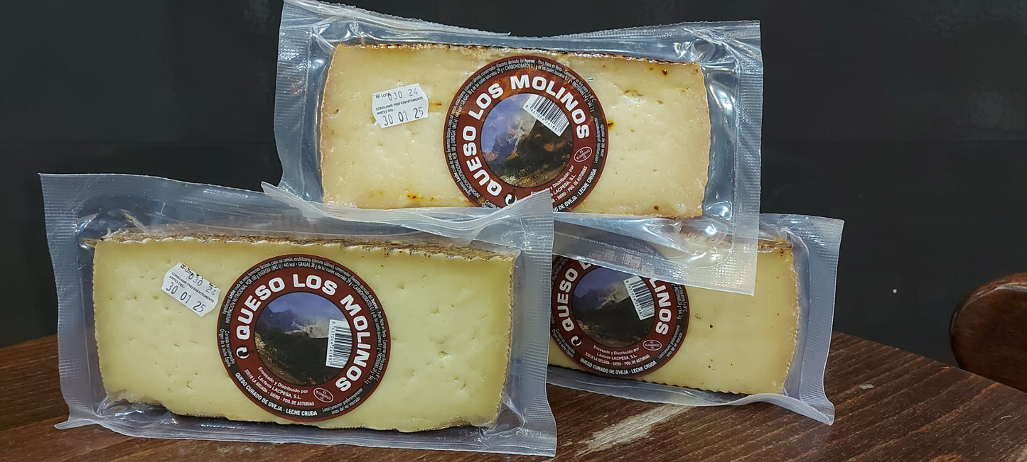 Queso Los Molinos Curado de Oveja-Leche cruda